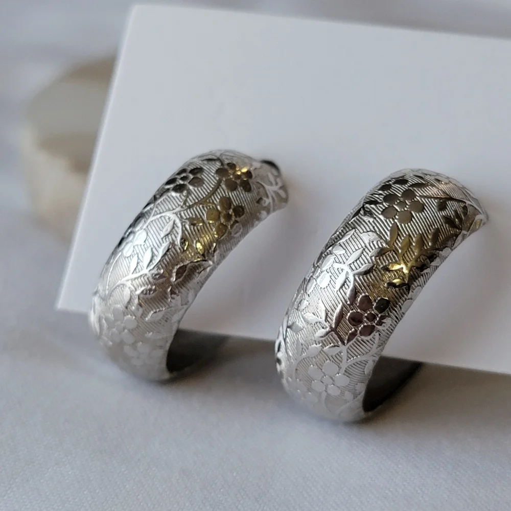Vintage Floral Embossed Silver Metal Wide Hoop Earrings Gorgeous Jewelry